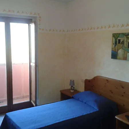 Ai Canipai Hotel *